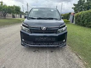 Toyota Voxy 2015 Black
