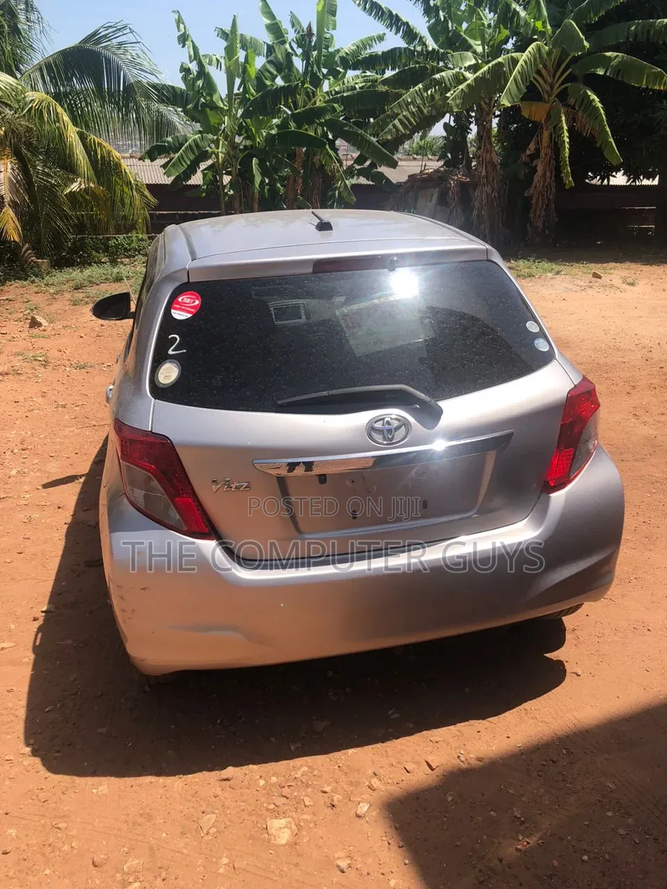Toyota Vitz 1.5 FWD 5dr 2012 Gray
