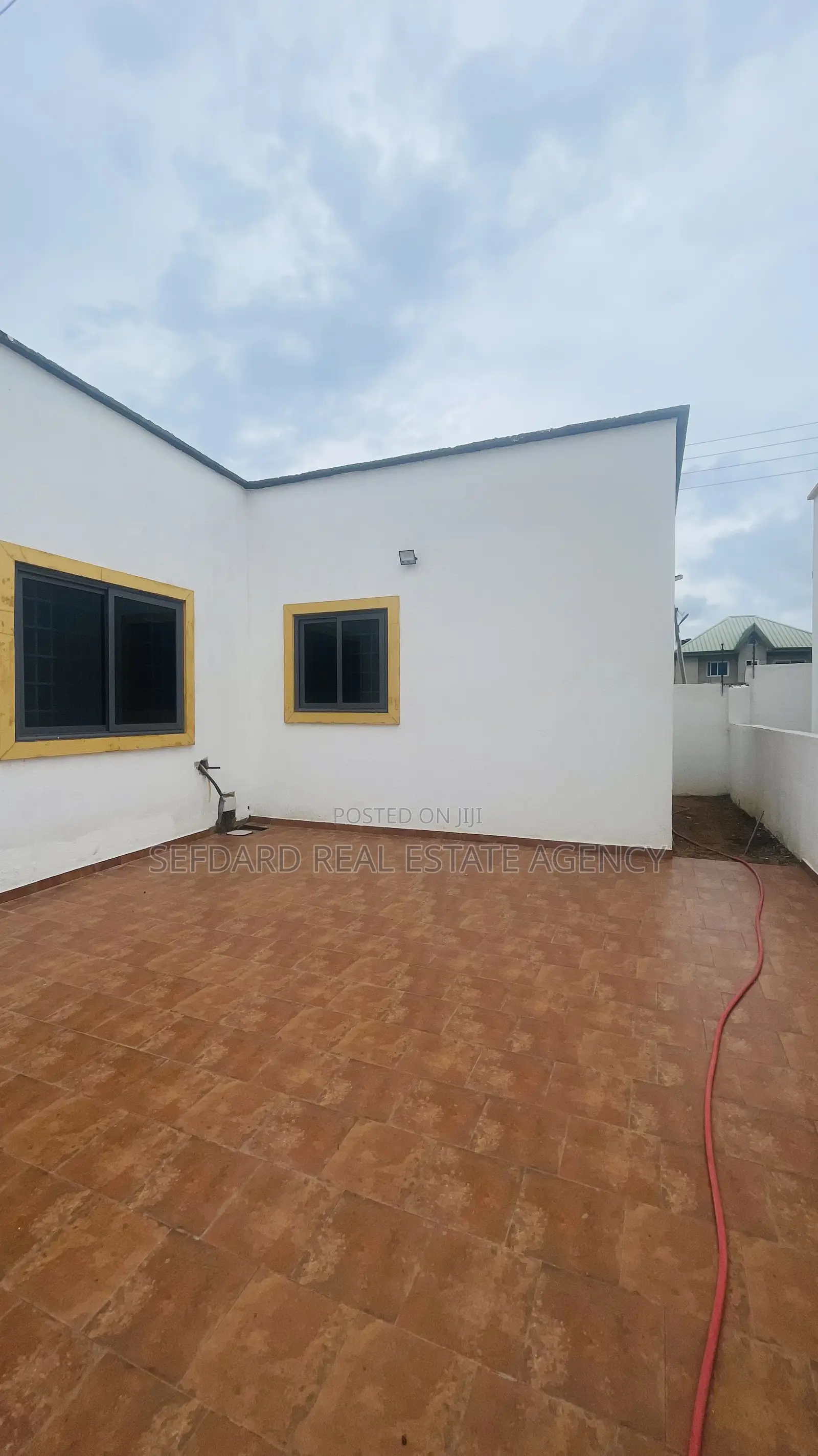 3bdrm House in Sefdard Properties, Amasaman for sale