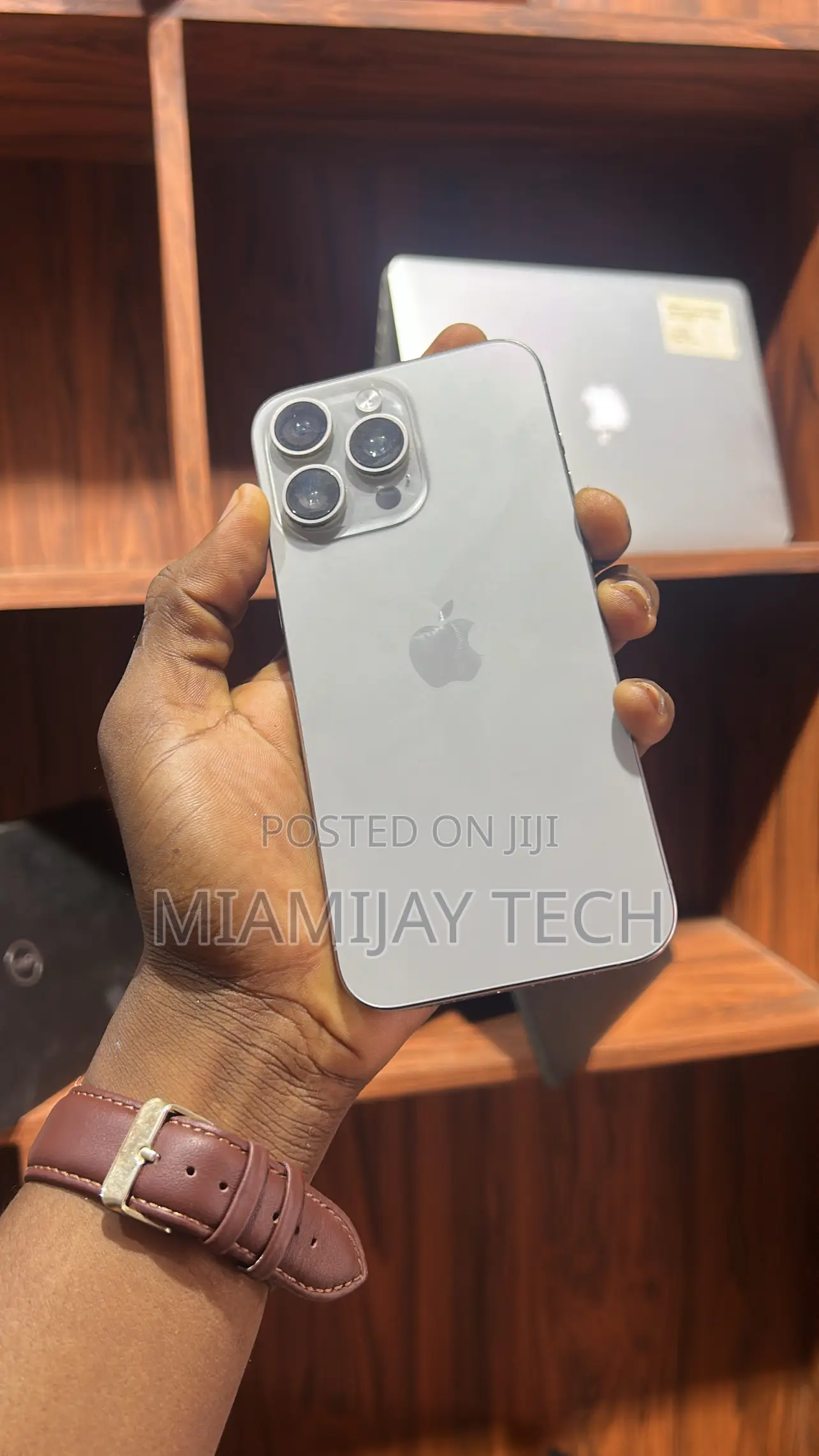 Apple iPhone 15 Pro Max 256 GB Gray