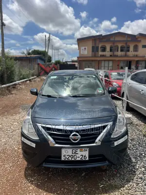 Nissan Versa 1.6 SV 2016 Blue