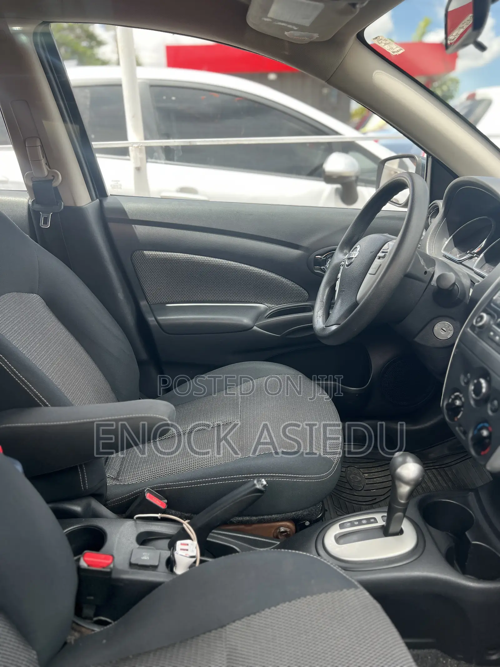 Nissan Versa 1.6 SV 2016 Blue