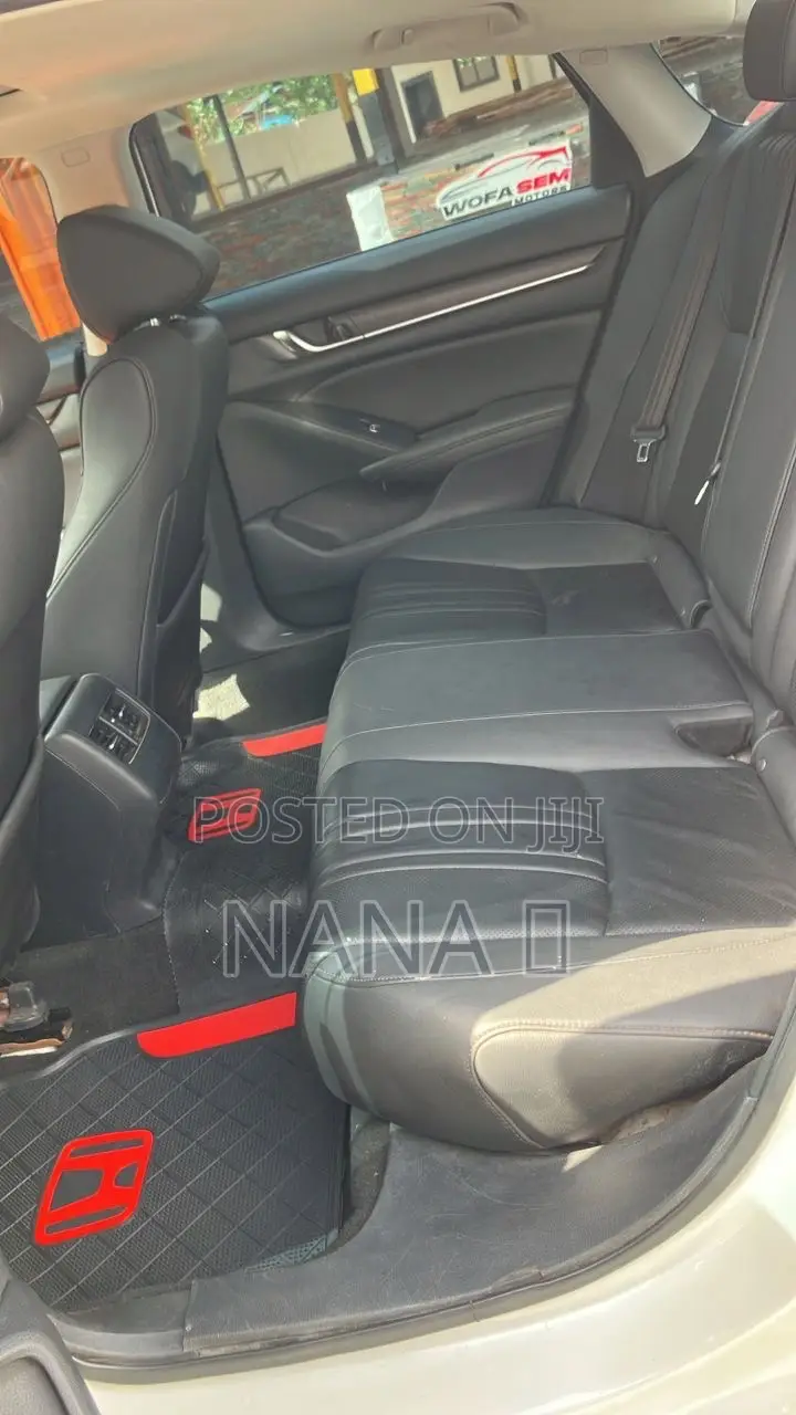Honda Accord Sport (2.0L 4cyl Turbo 6M) 2019 White