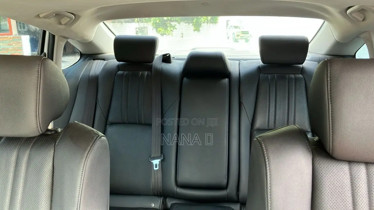 Honda Accord Sport (2.0L 4cyl Turbo 6M) 2019 White