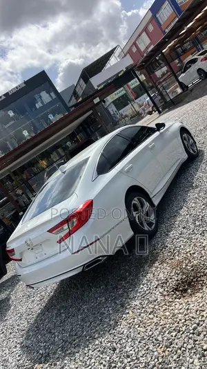 Honda Accord Sport (2.0L 4cyl Turbo 6M) 2019 White