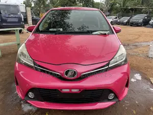 Toyota Vitz 1.3 AWD 5dr 2014 Pink