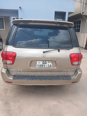Toyota Sequoia 2007 Gold