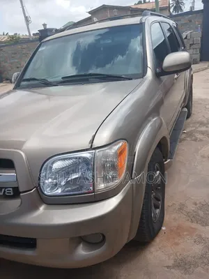 Toyota Sequoia 2007 Gold