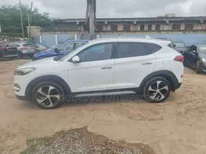 Hyundai Tucson Limited AWD 2017 White