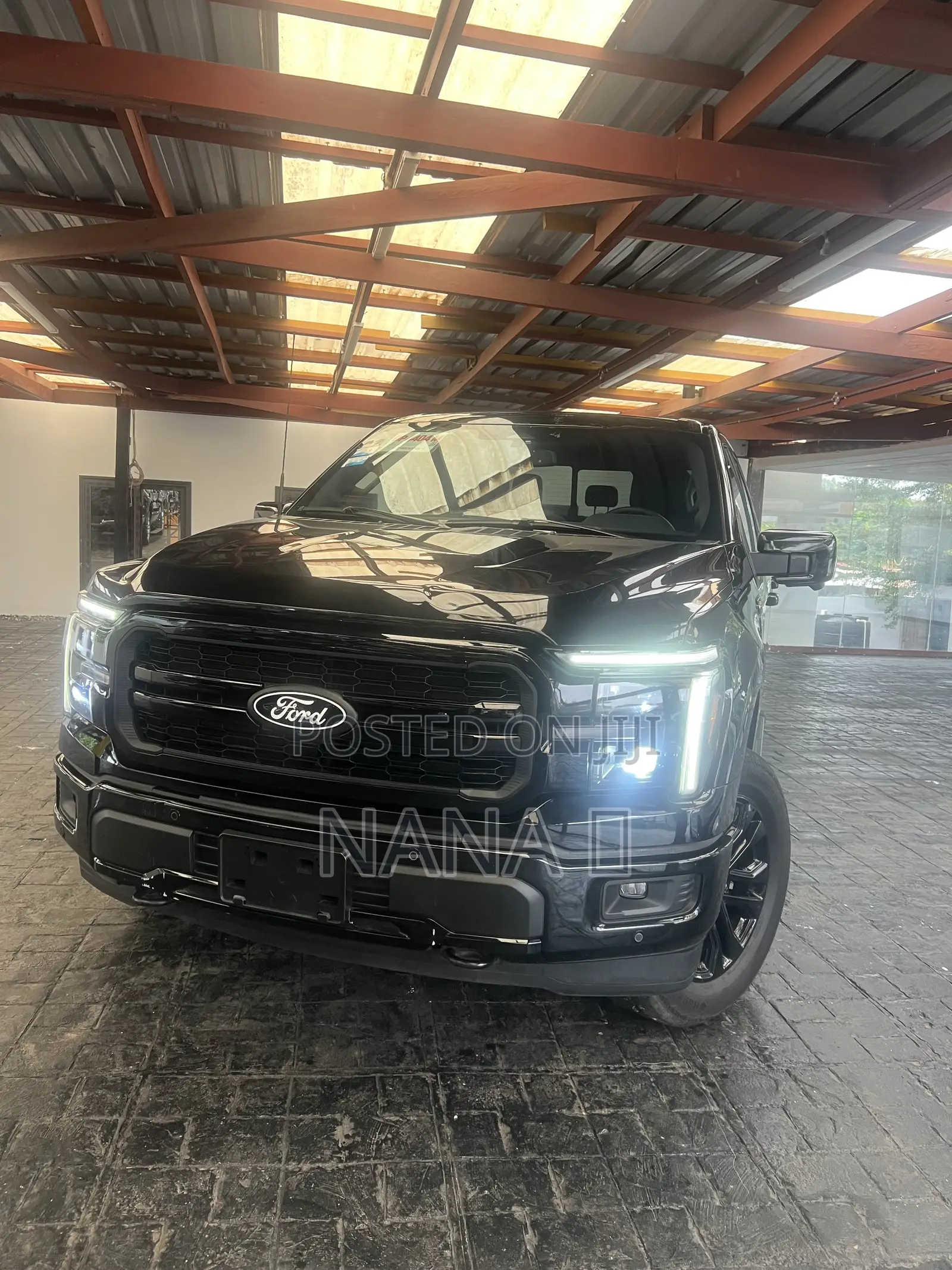 Ford F-150 LARIAT 4WD SuperCrew 6.5' Box 2025 Black