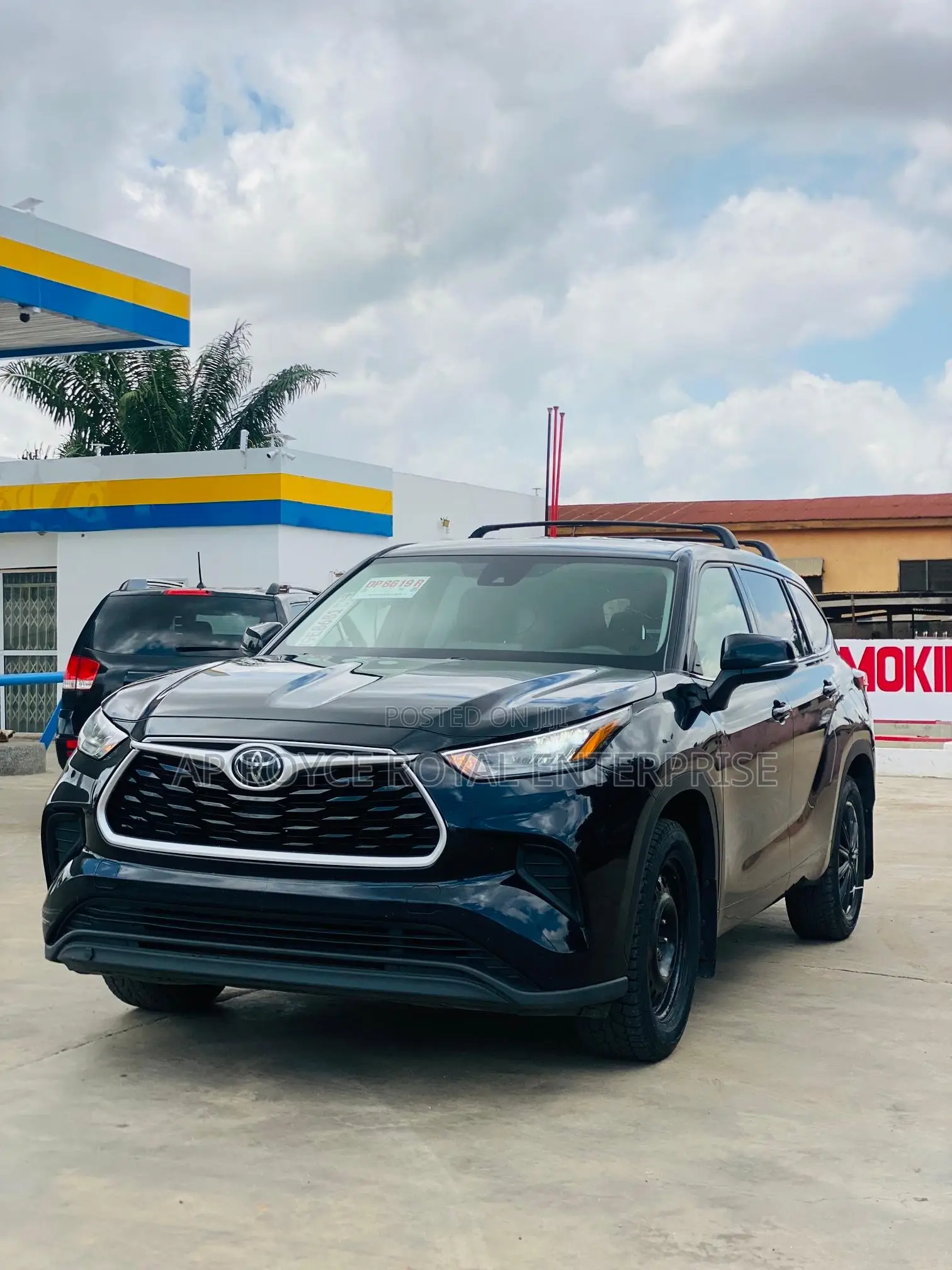 Toyota Highlander LE AWD 2020 Black