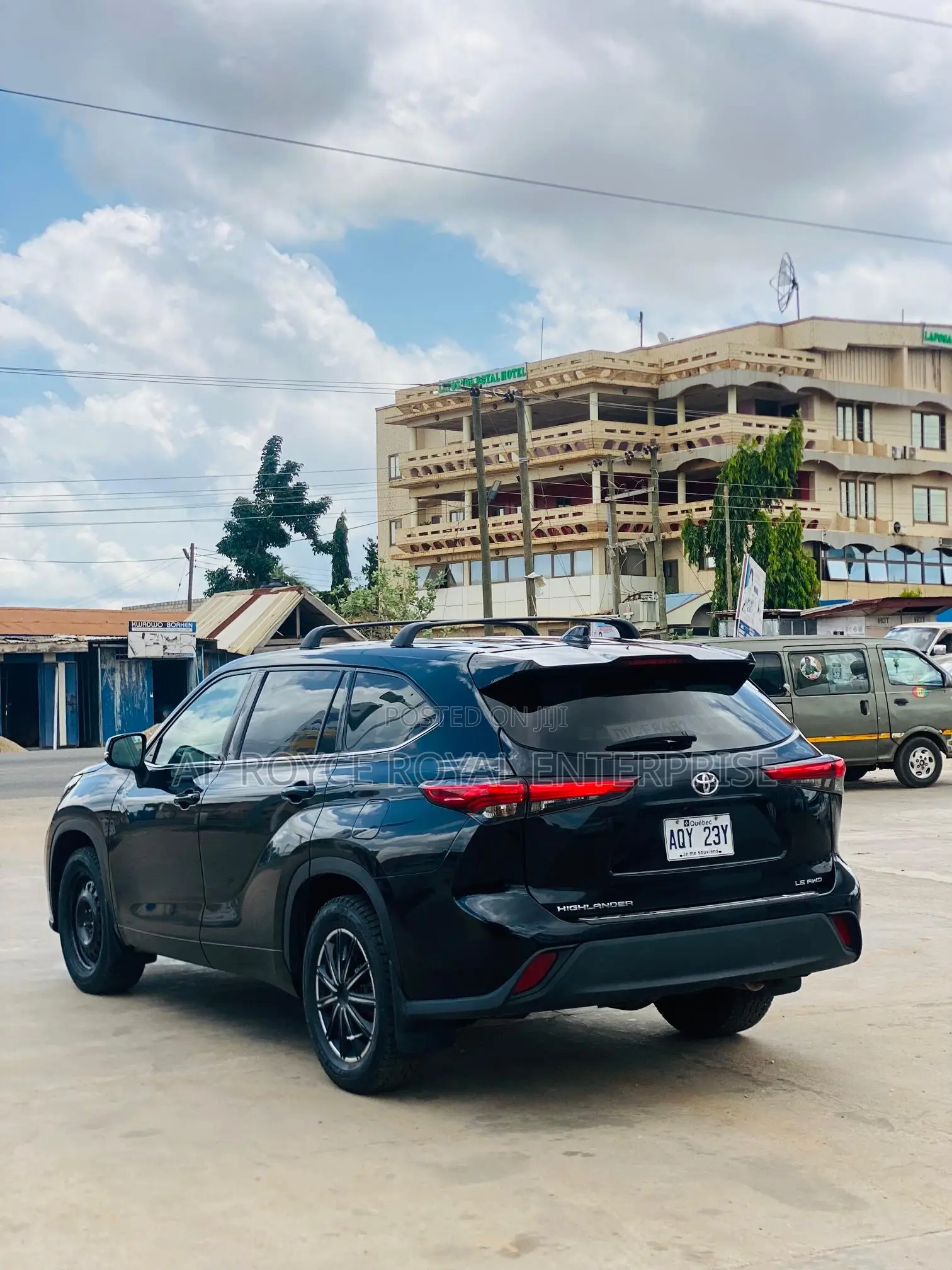 Toyota Highlander LE AWD 2020 Black