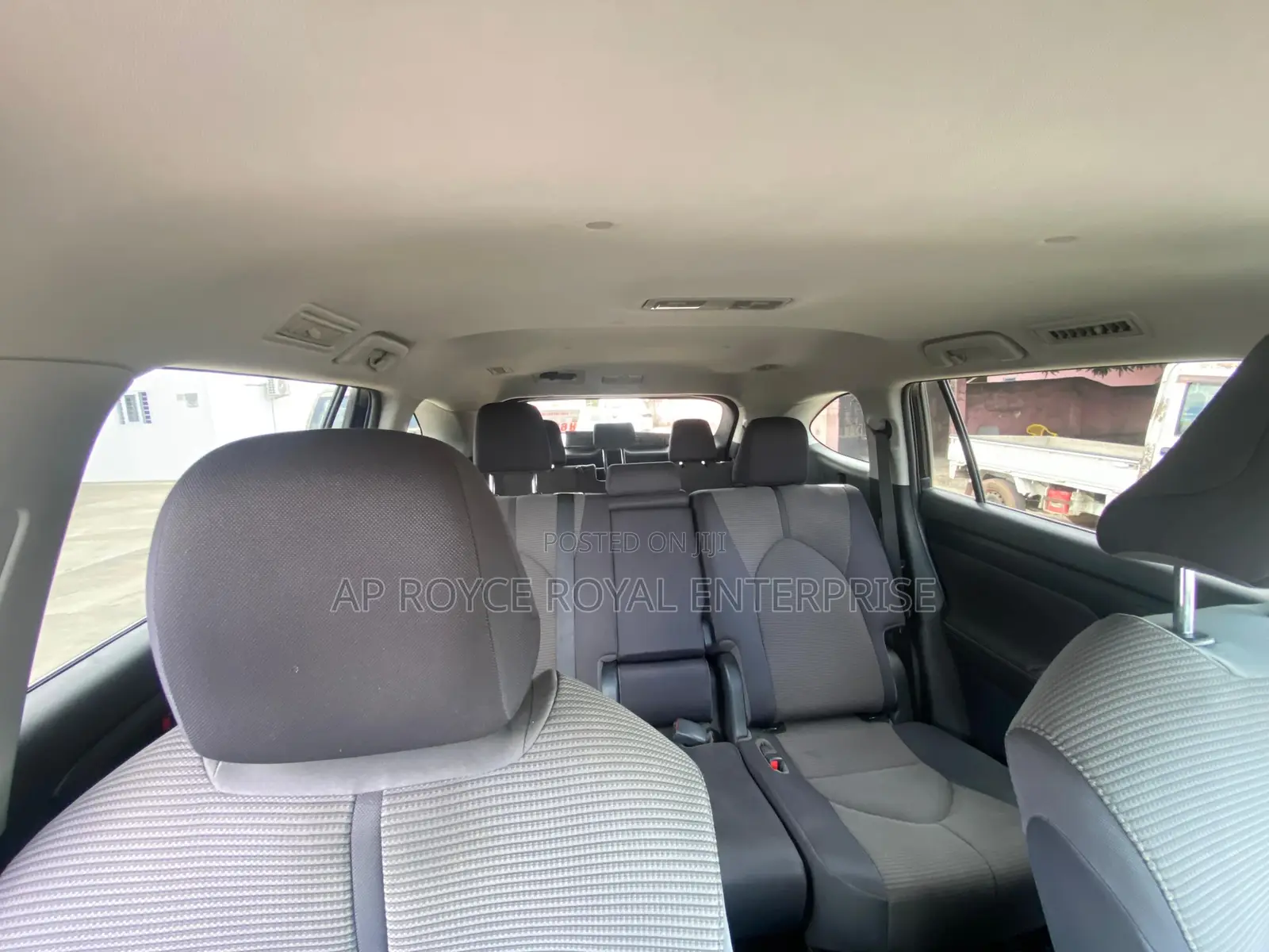 Toyota Highlander LE AWD 2020 Black