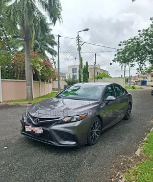 Toyota Camry SE Nightshade 2021 Gray