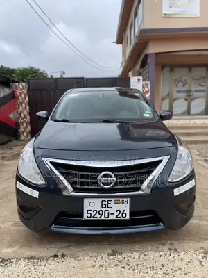Nissan Versa 1.6 SV 4dr Sedan (1.6L 4cyl CVT) 2015 Blue