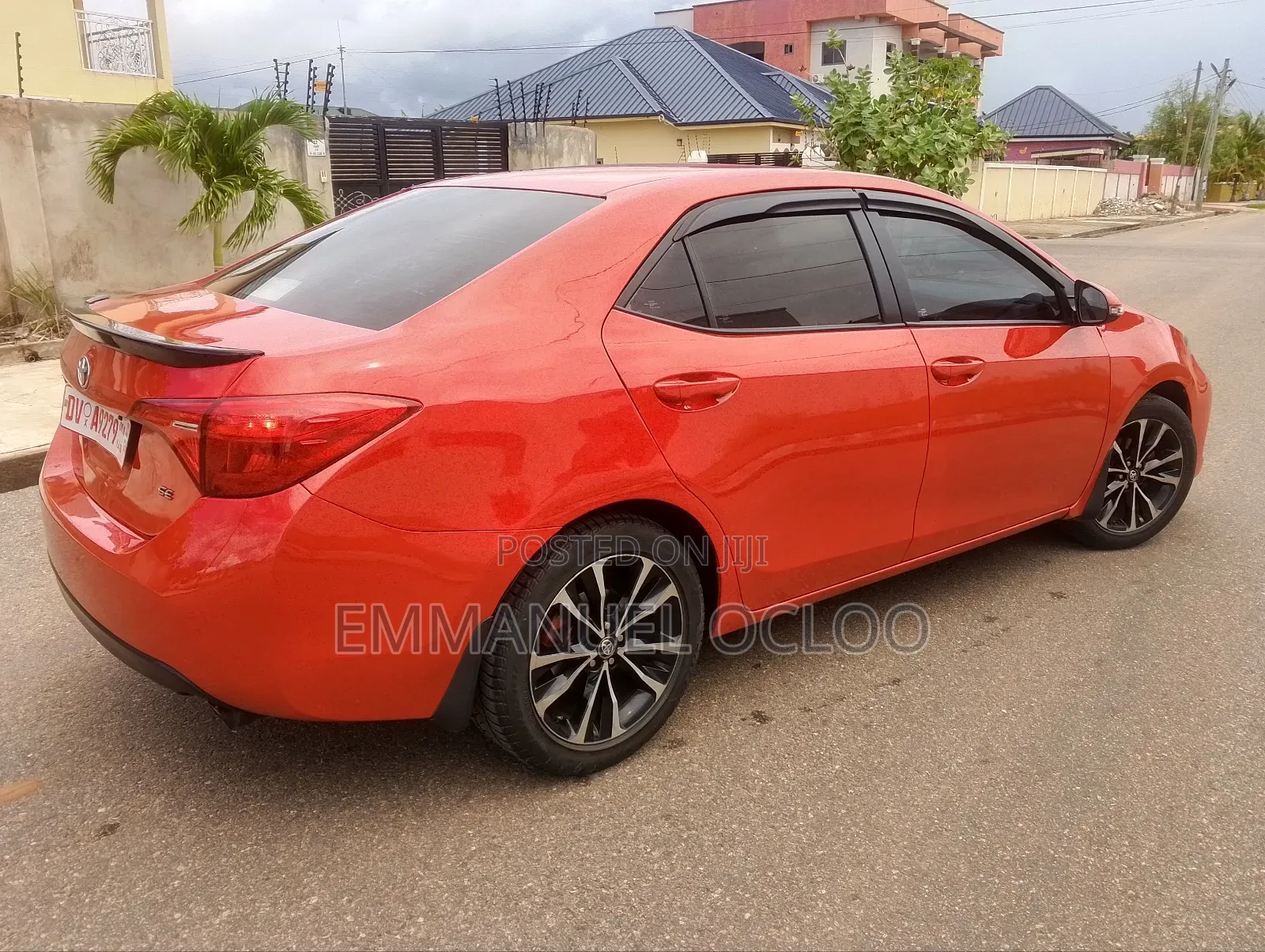 Toyota Corolla SE (1.8L 4cyl 2A) 2018 Red