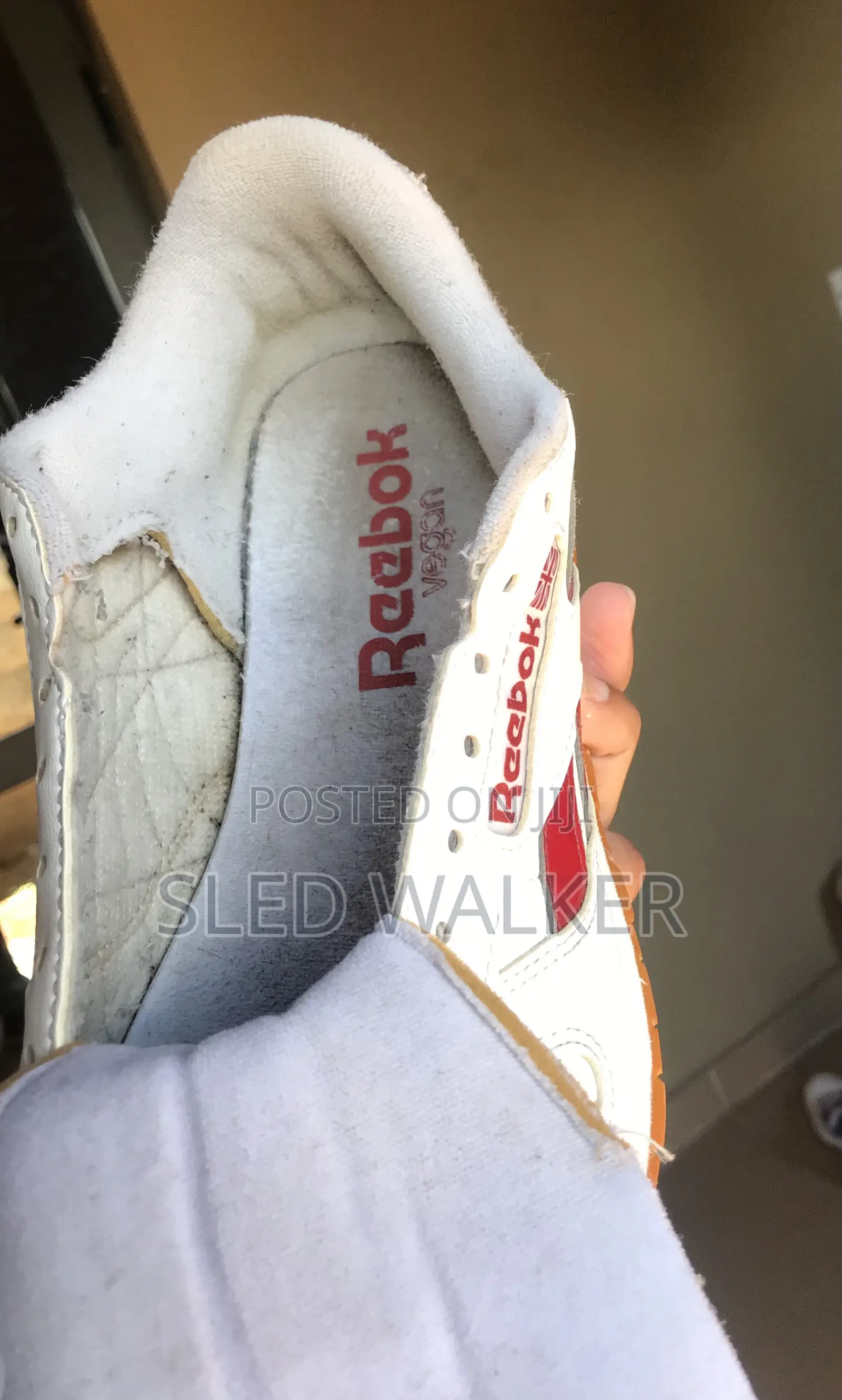 Authentic Reebok Vegan Sneaker (Foss)