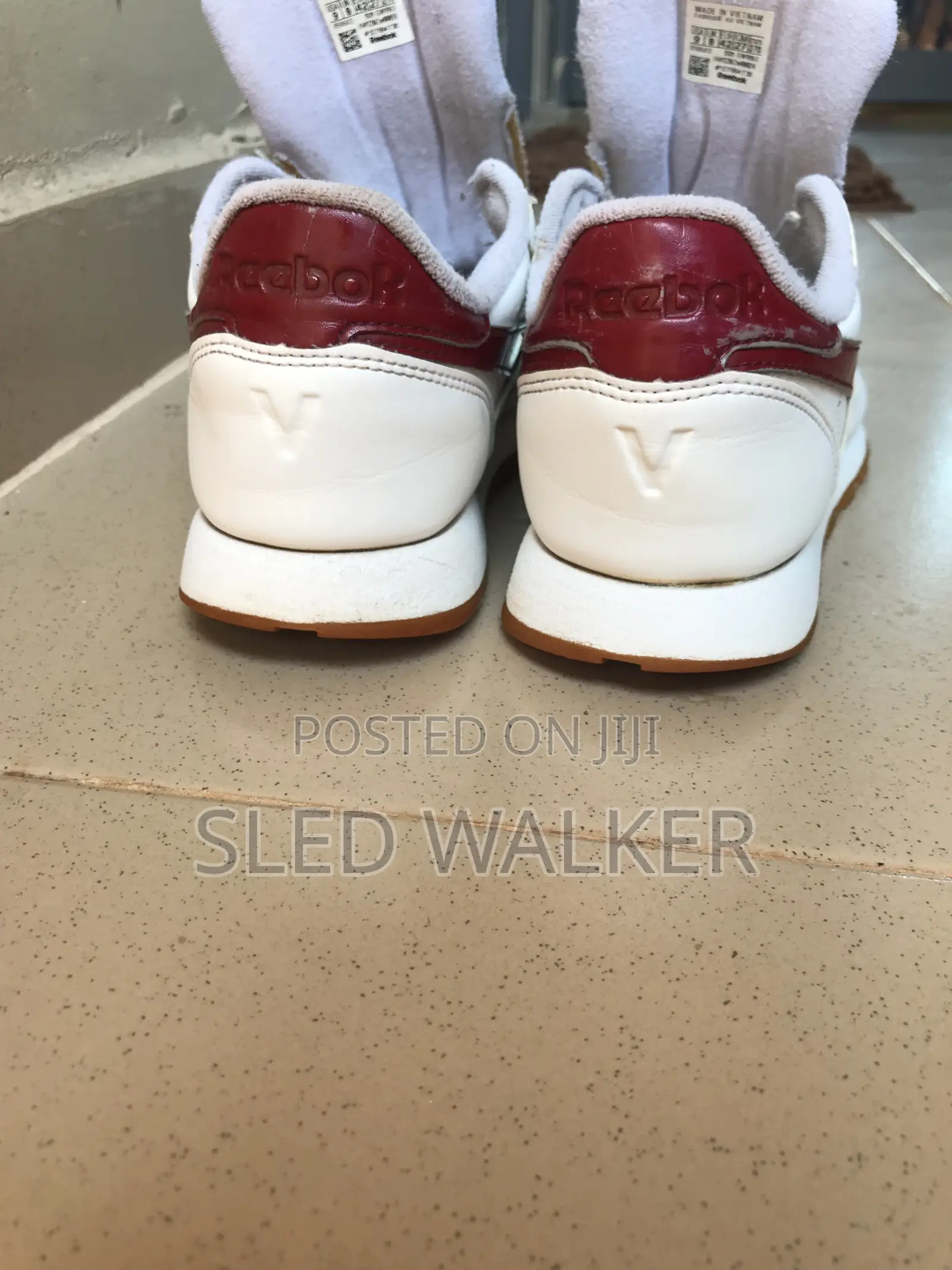 Authentic Reebok Vegan Sneaker (Foss)