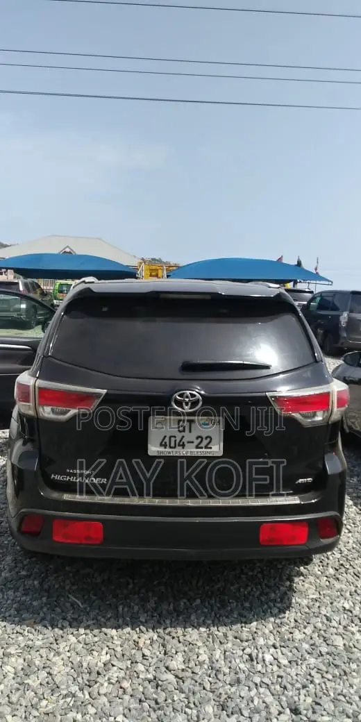 Toyota Highlander LE V6 4x4 (3.5L 6cyl 6A) 2016 Black