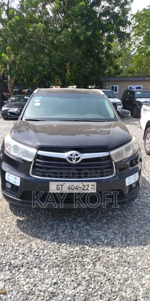 Toyota Highlander LE V6 4x4 (3.5L 6cyl 6A) 2016 Black