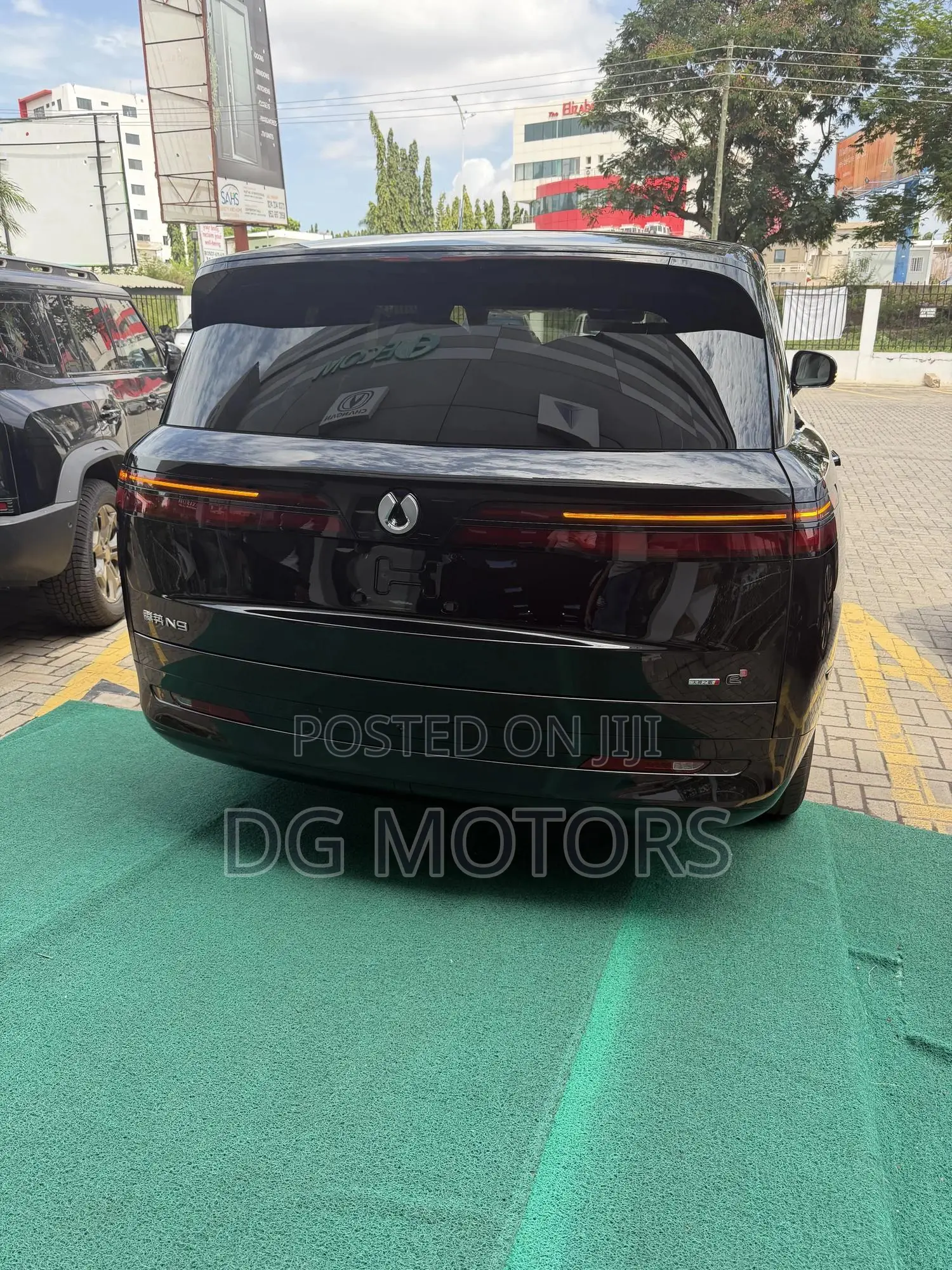 New Denza N9 2.0 Hybrid AWD 2025 Black