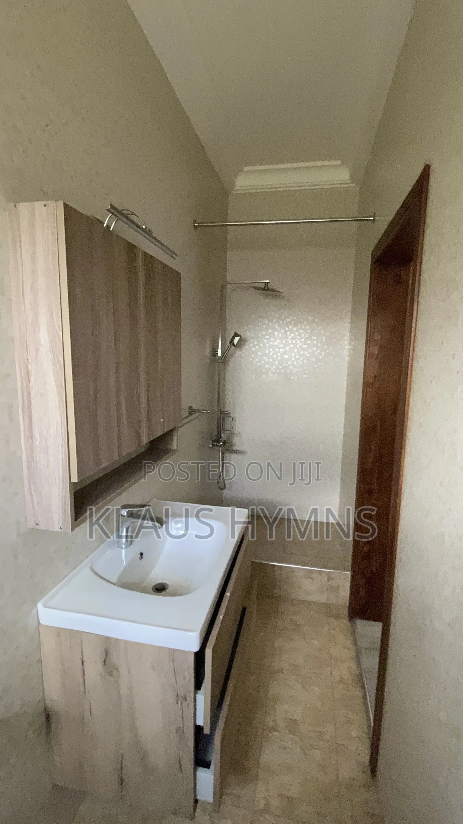 3bdrm House in Graymanproperties, Otano for rent