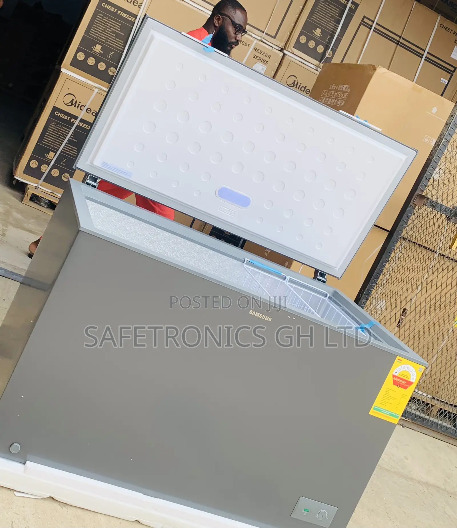 Super New Samsung 371 Litres Chest Freezer Ri70f37v1gagh