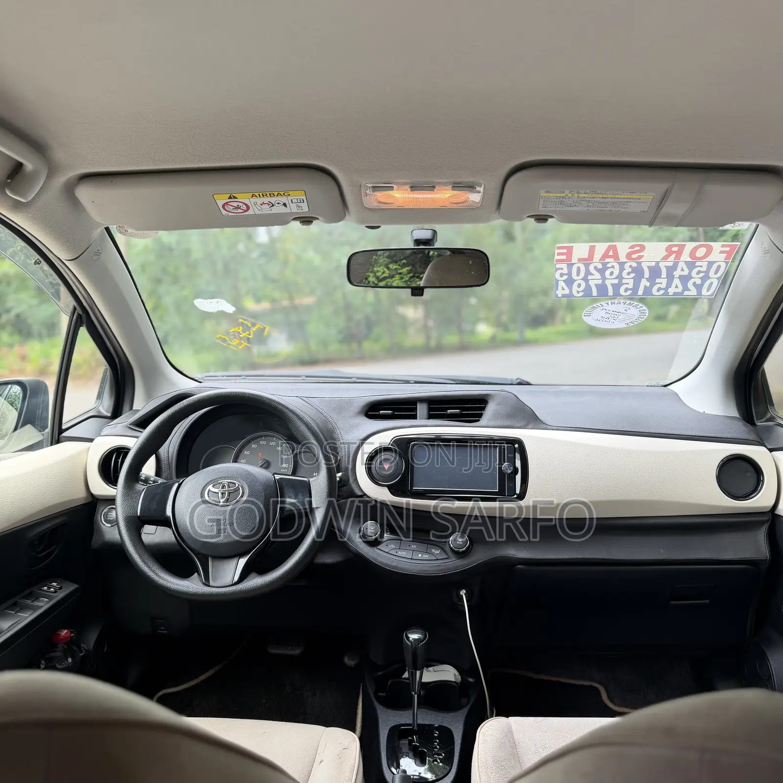 Toyota Vitz 1.3 AWD 3dr 2013 Gray