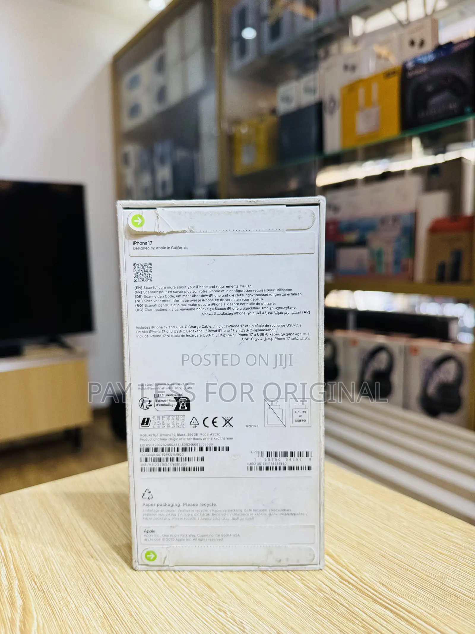 New Apple iPhone 17 256 GB Black