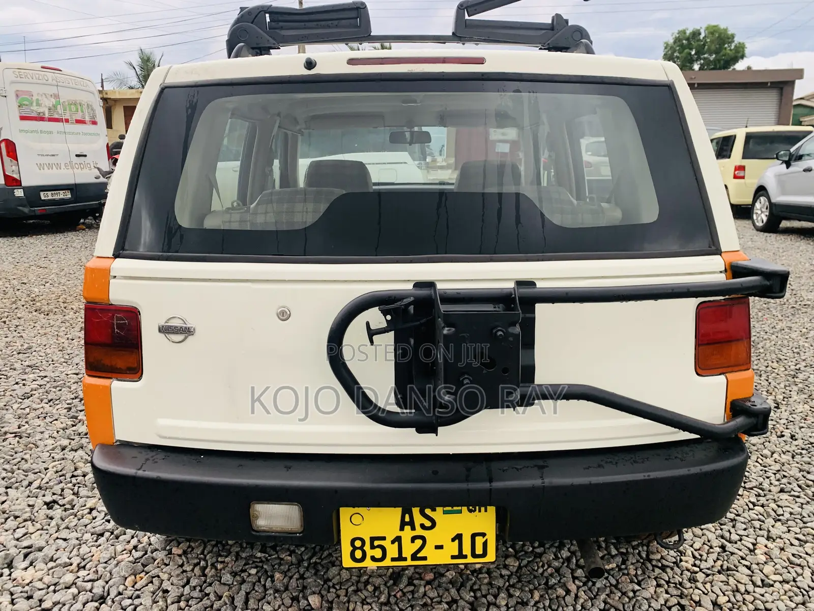 Nissan Rasheen 2000 White