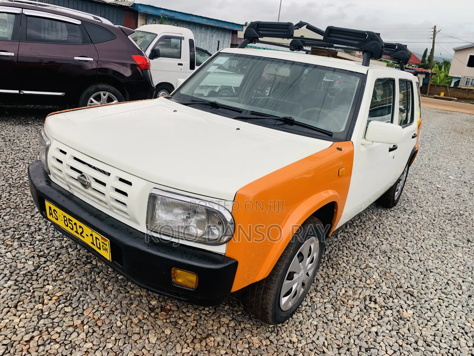 Nissan Rasheen 2000 White