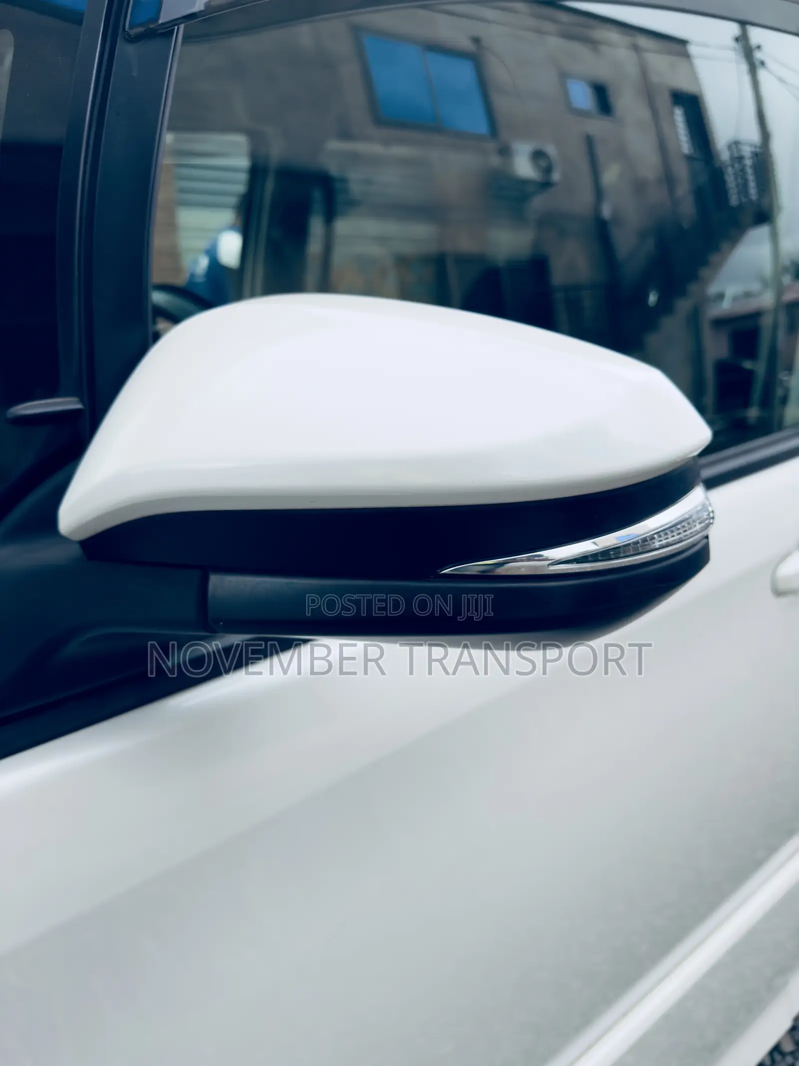 Toyota Voxy SV Premium 2014 White