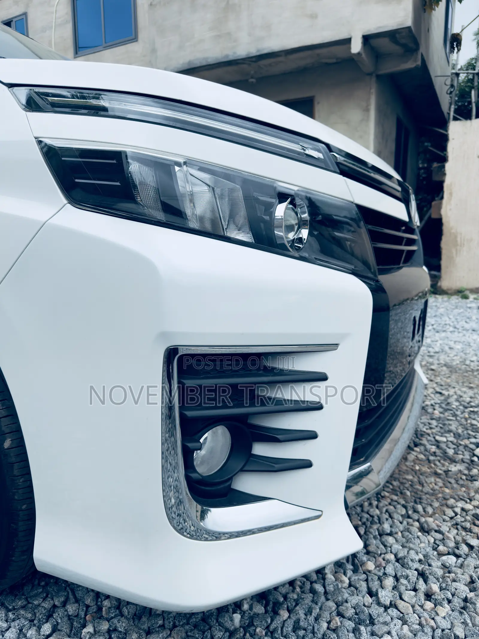 Toyota Voxy SV Premium 2014 White