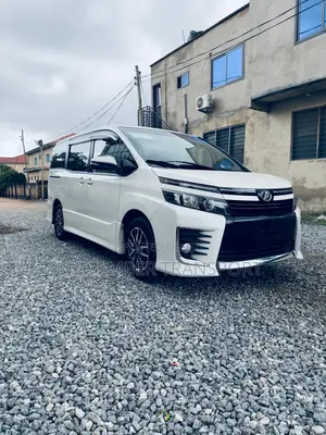 Toyota Voxy SV Premium 2014 White