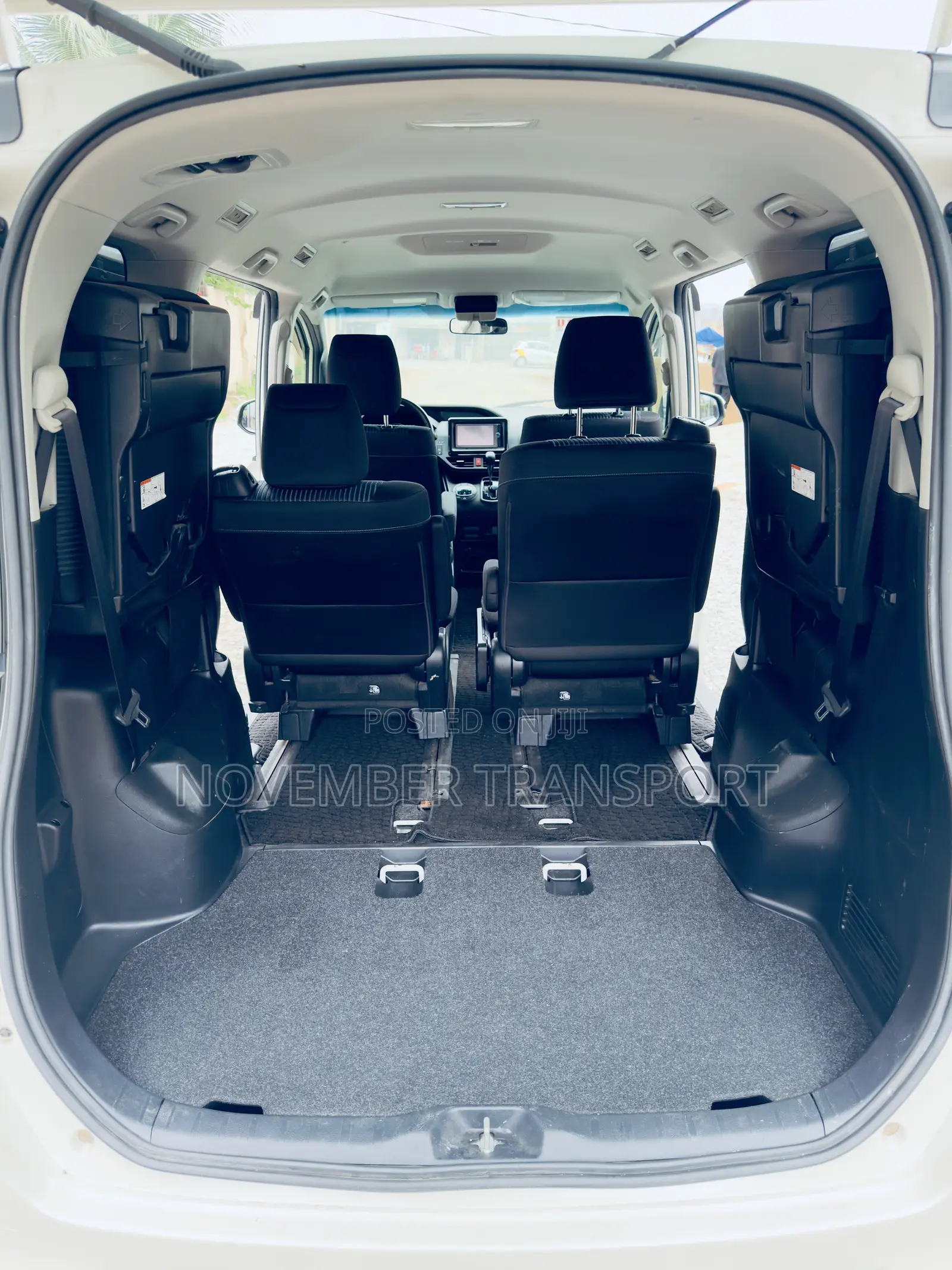 Toyota Voxy SV Premium 2014 White