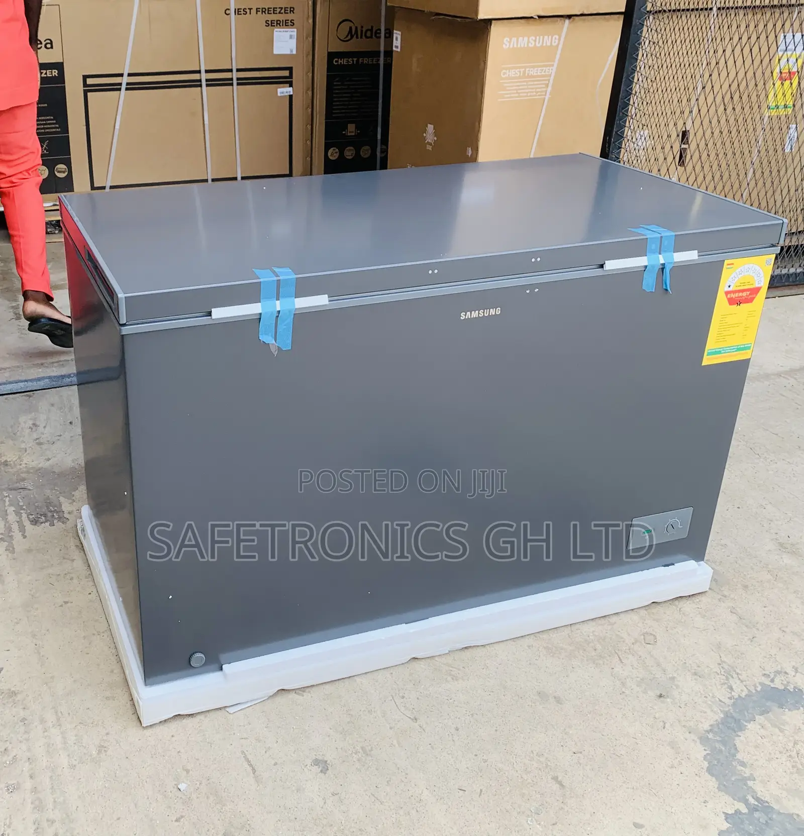 Top Class Samsung 371 Litres Chest Freezer Ri70f37v1gagh