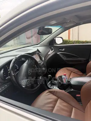 Hyundai Santa Fe SE AWD 2016 White