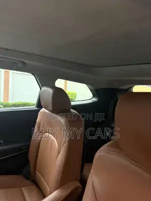 Hyundai Santa Fe SE AWD 2016 White