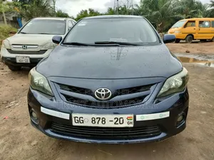 Toyota Corolla LE 4dr Sedan (1.8L 4cyl 4A) 2013 Blue