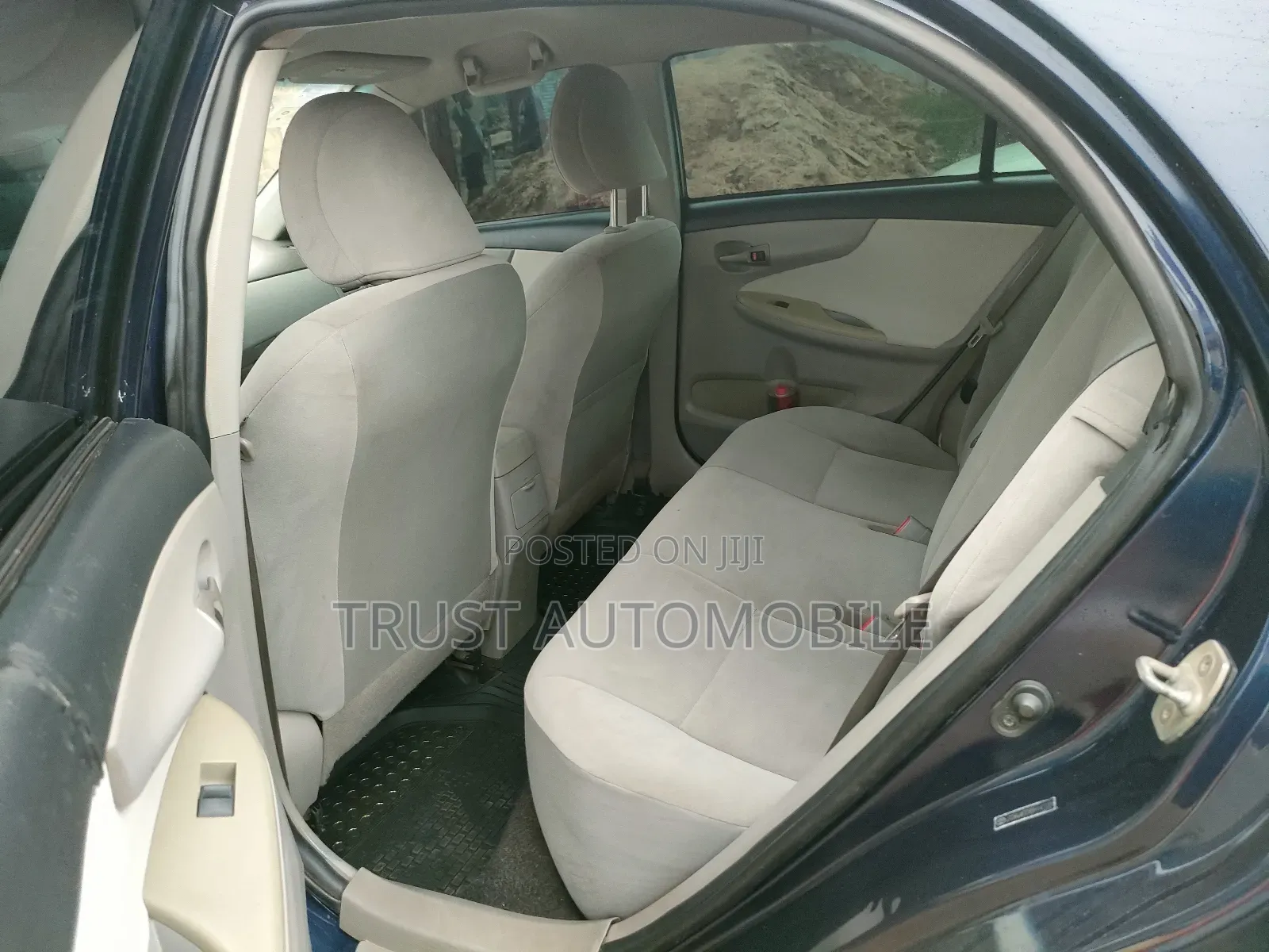 Toyota Corolla LE 4dr Sedan (1.8L 4cyl 4A) 2013 Blue