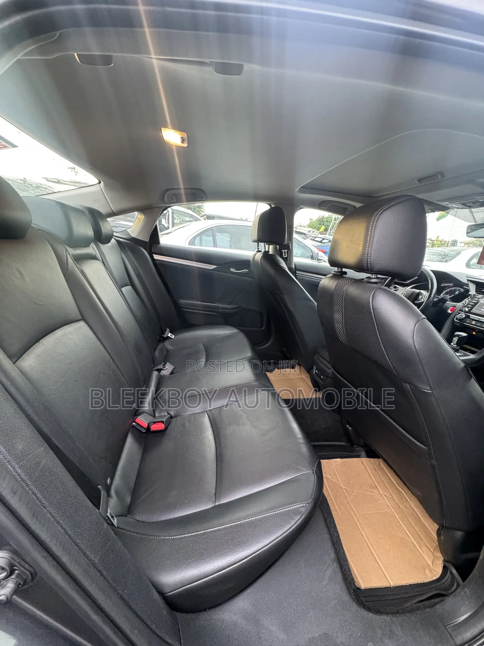 Honda Civic Touring Sedan 2019 Gray
