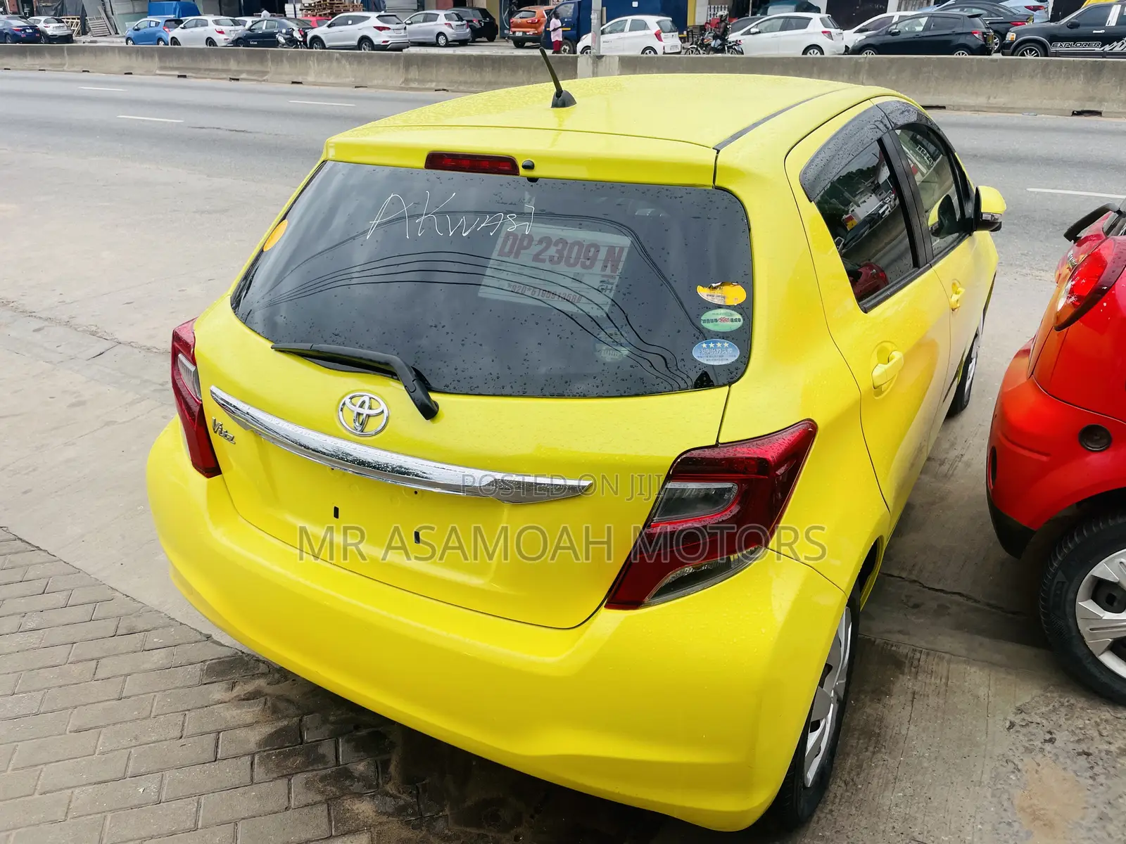 Toyota Vitz 1.3 FWD 3dr 2015 Yellow