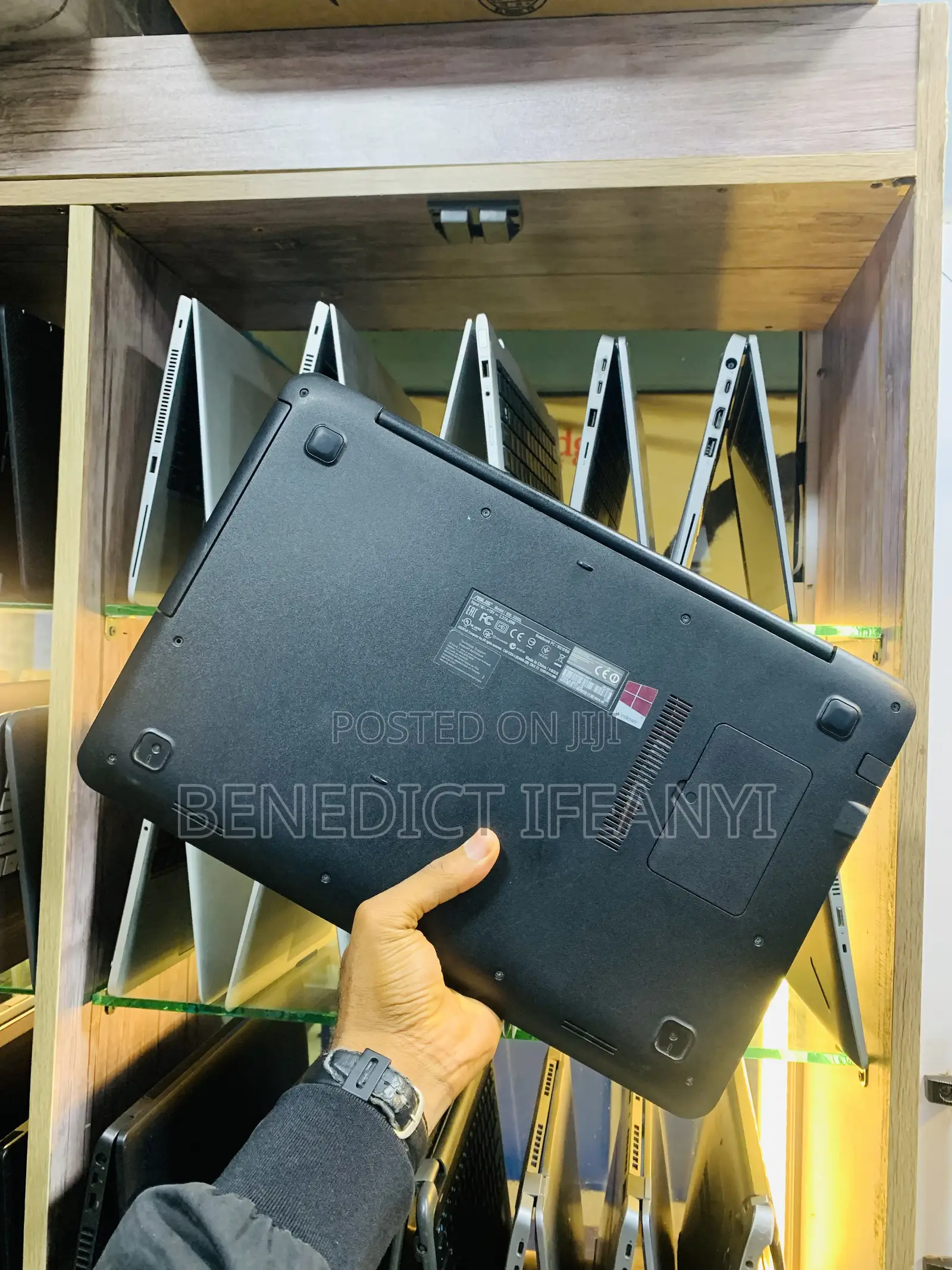 Laptop Asus X555LA 12GB Intel Core i5 HDD 1T