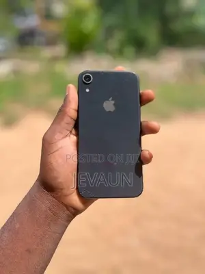 Apple iPhone XR 64 GB Gray