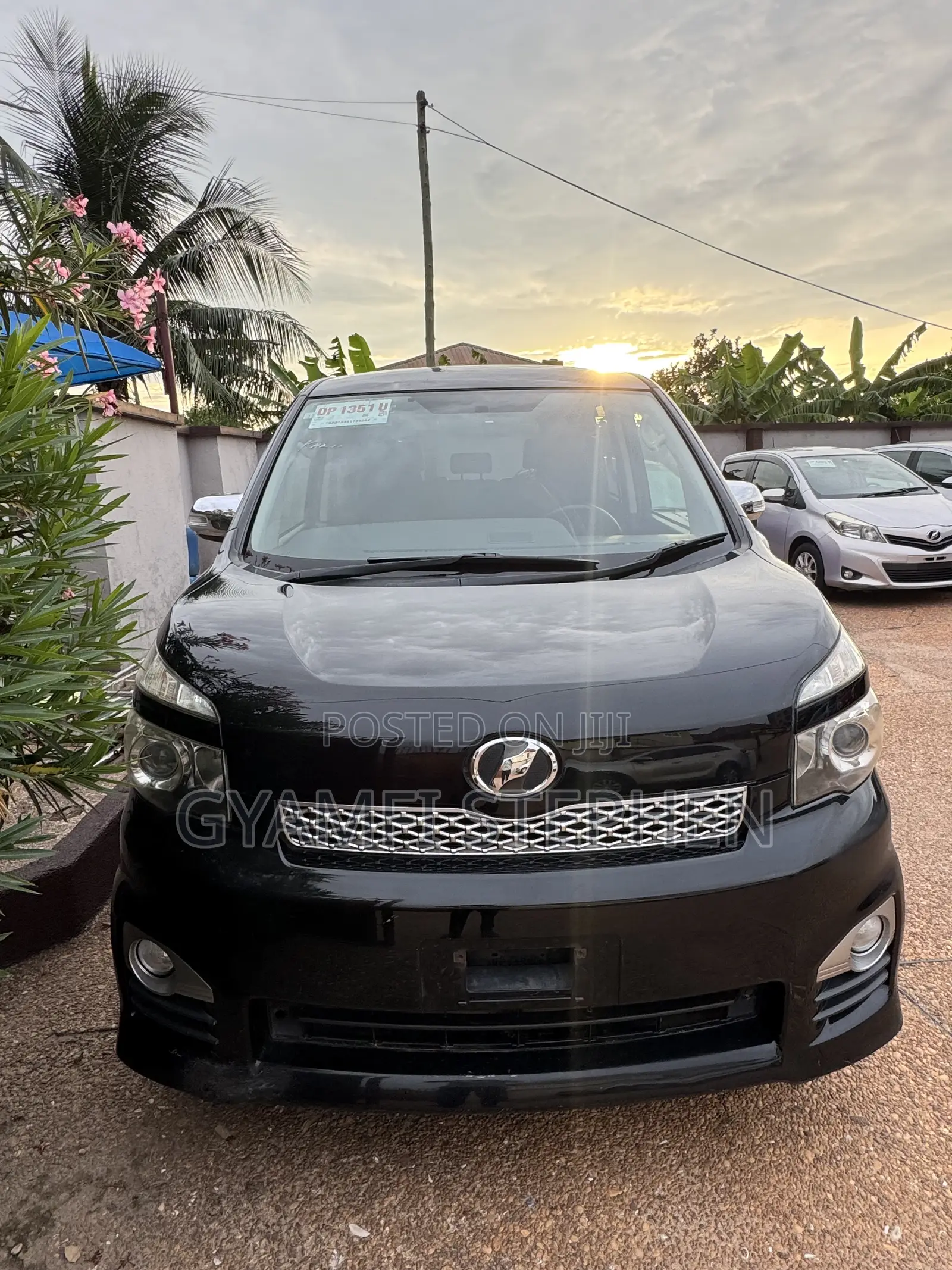 Toyota Voxy 2010 Black
