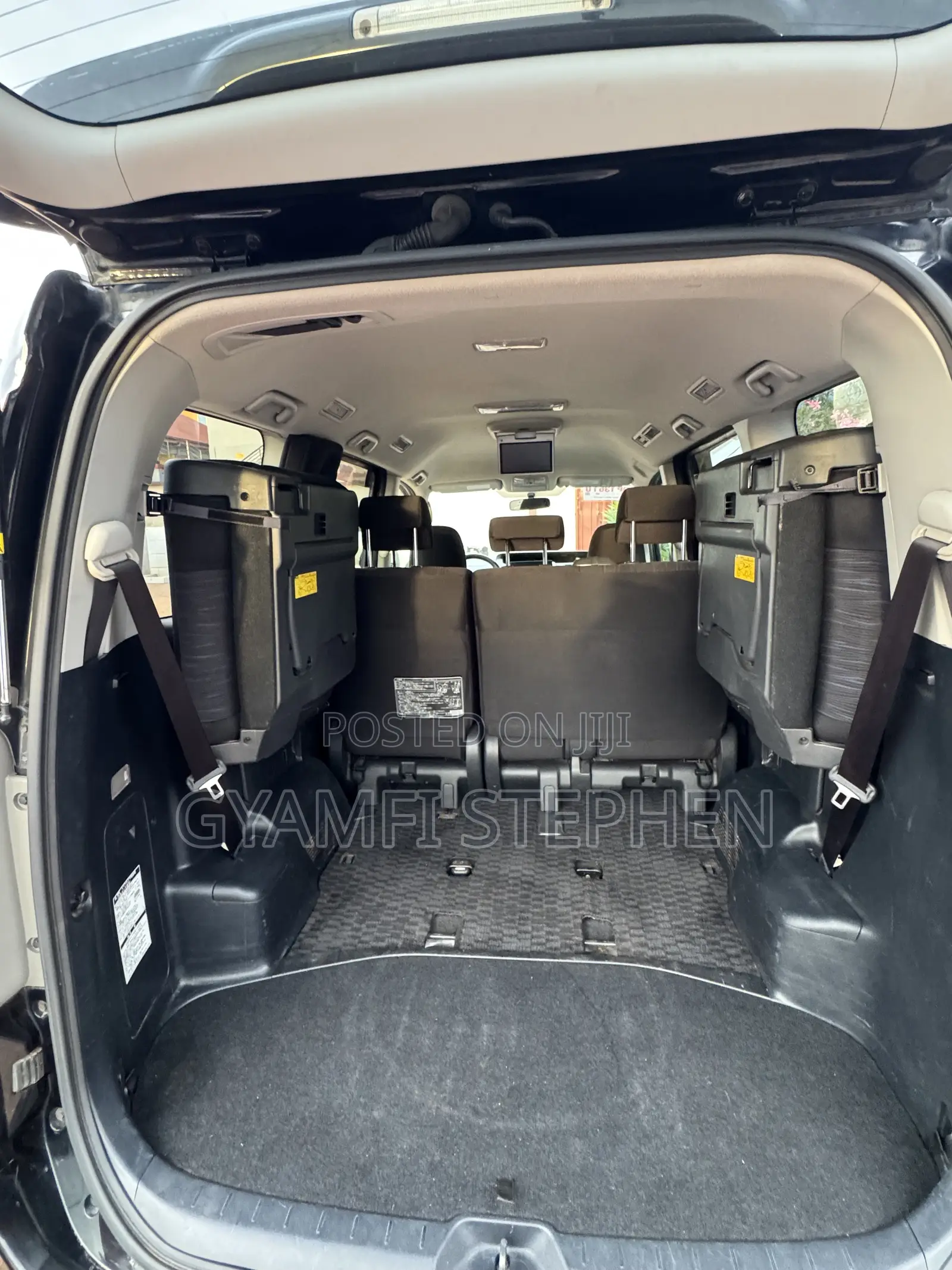 Toyota Voxy 2010 Black