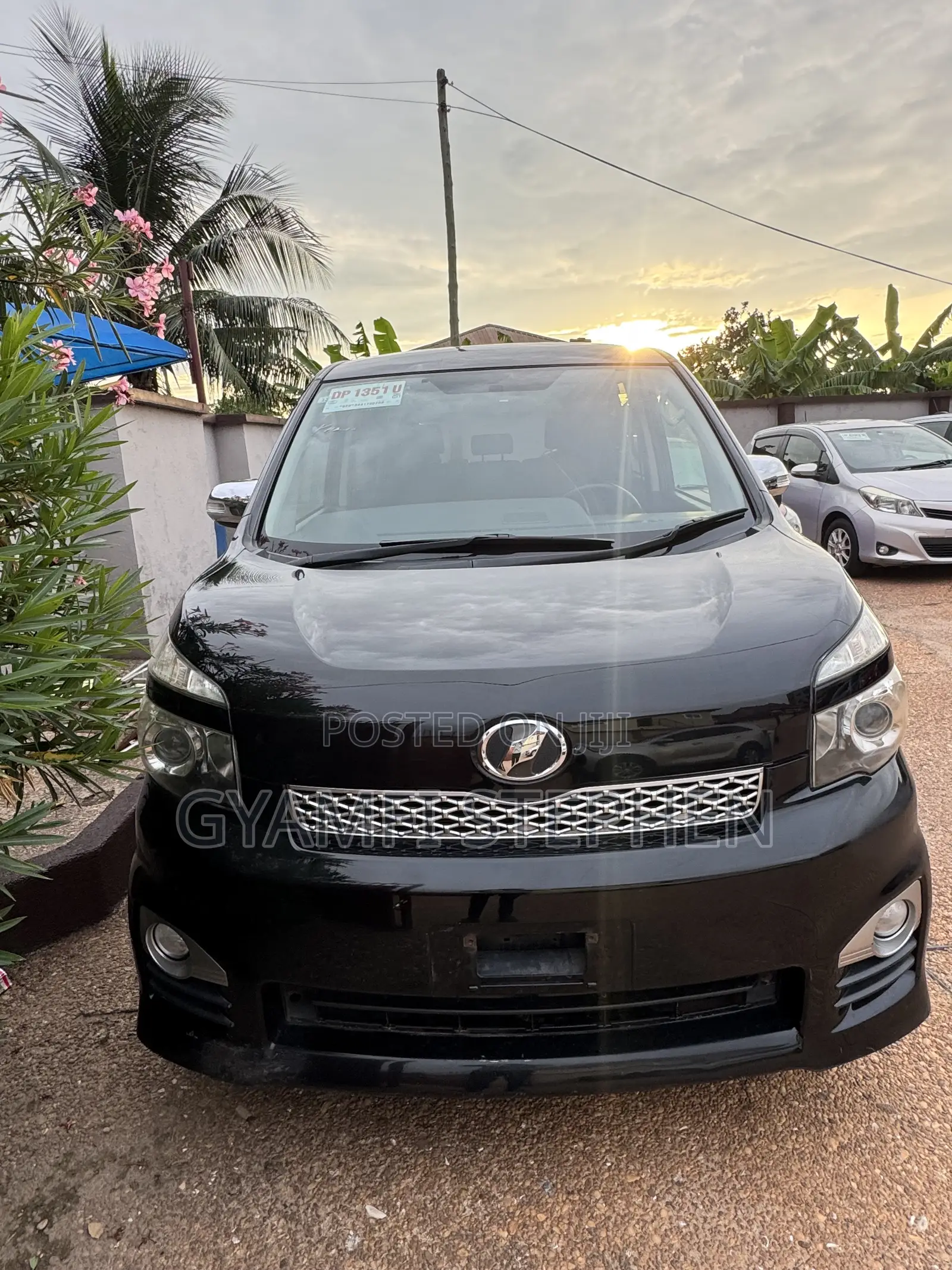 Toyota Voxy 2010 Black