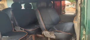 Hyundai H200 2008 Green