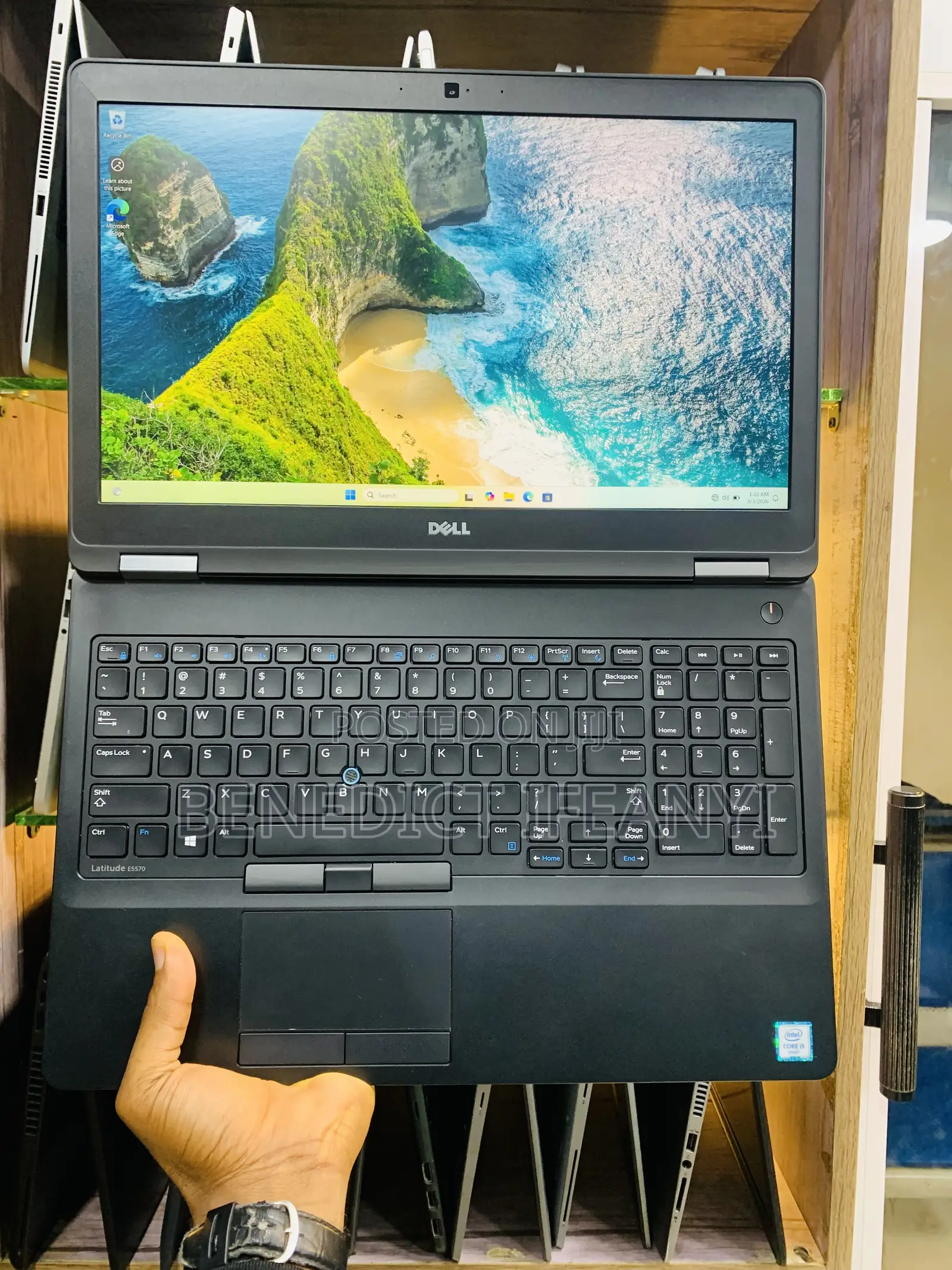 Laptop Dell Latitude 15 E5570 8GB Intel Core i5 HDD+SSD 250GB