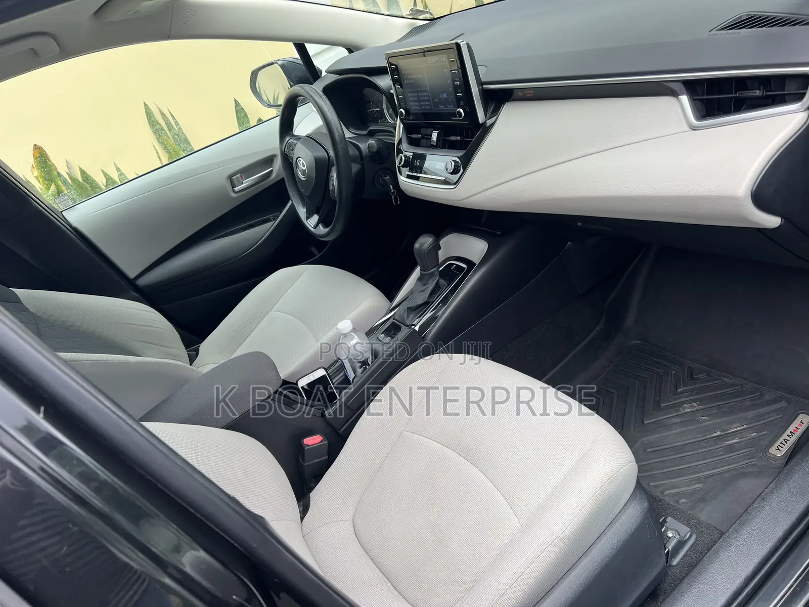 Toyota Corolla LE 2021 Black